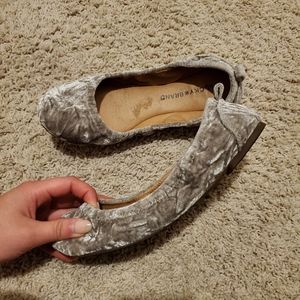 Lucky Brand Eleesia Grey Velvet Flats